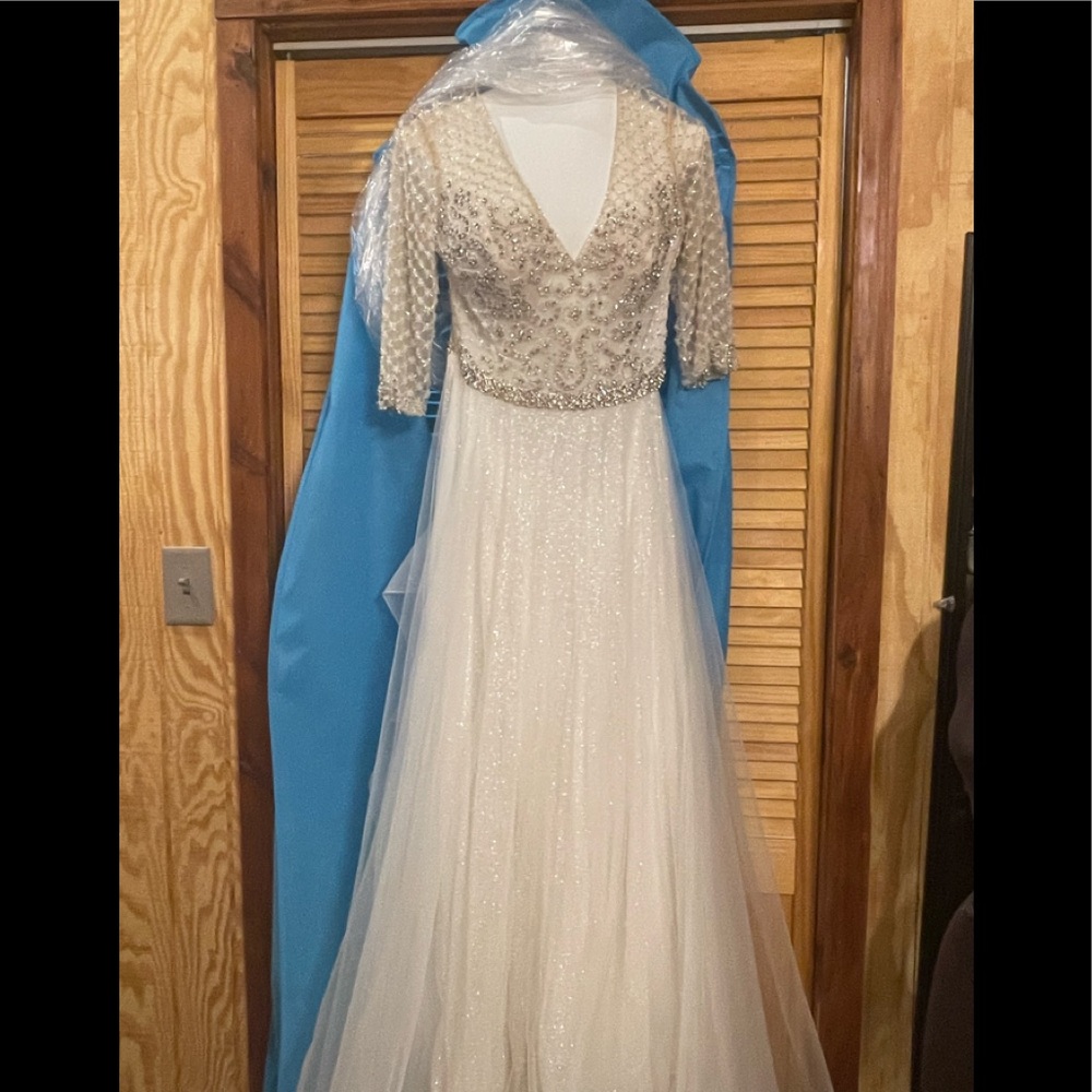 Jovani Gown Stunning Size 6